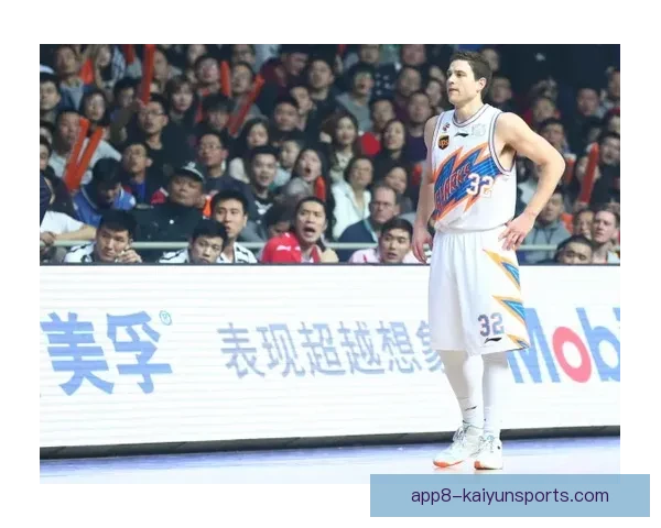 多尔戈普鲁德尼与兹维达圣彼得堡2比2战平 双方难分高下